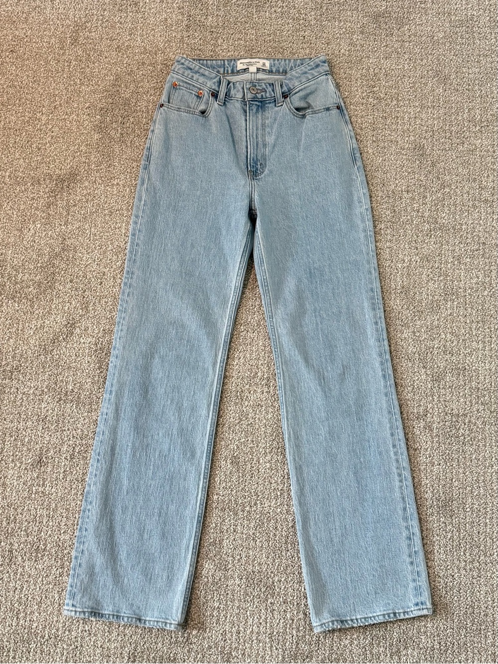 Abercrombie Curve Love 24 regular 90s Relaxed Highrise Lightblue Jeans